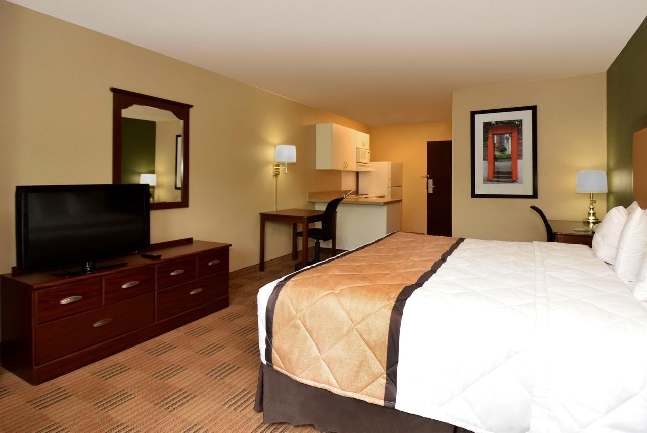 Extended America - - Meadowlands Hotel Secaucus
